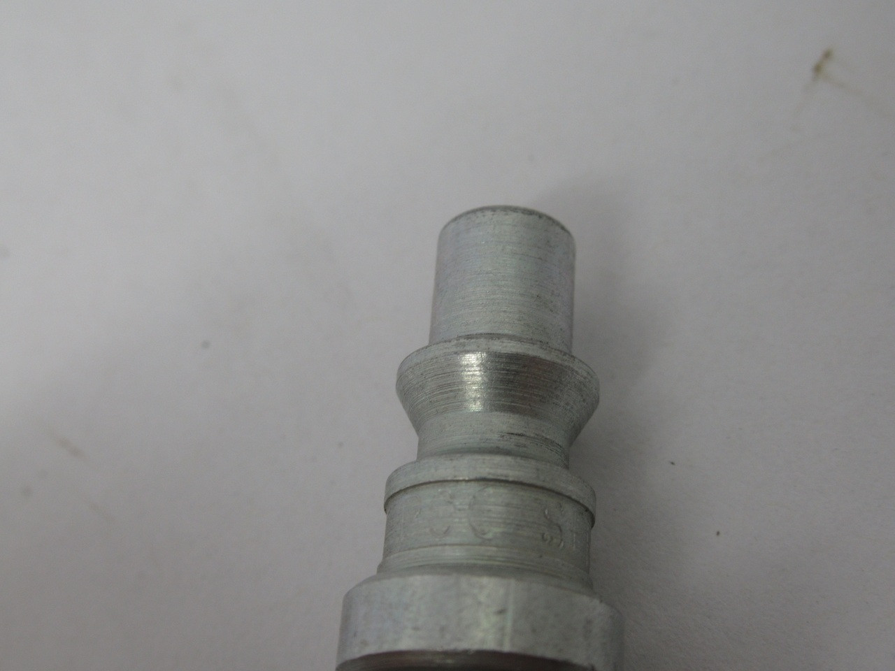 Dixon M2S3 Steel Pneumatic Male Threaded Plug 1/4" Body 3/8" Lot of 2 NOP