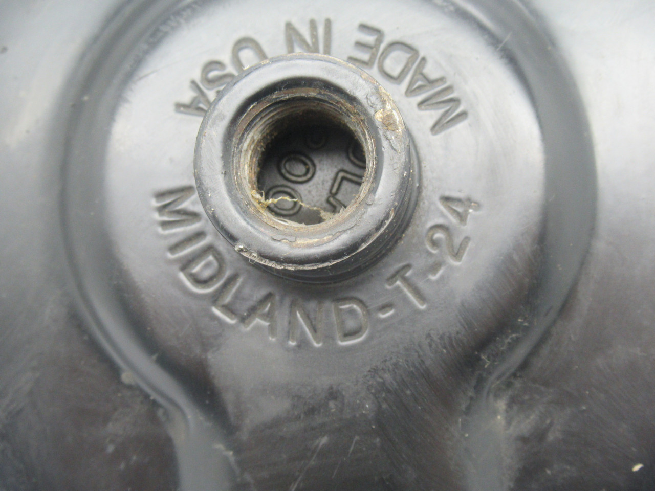 Haldex Midland T-24 Brake Chamber 3/8-18 NPTF Air Port Threads N36224 080K USED