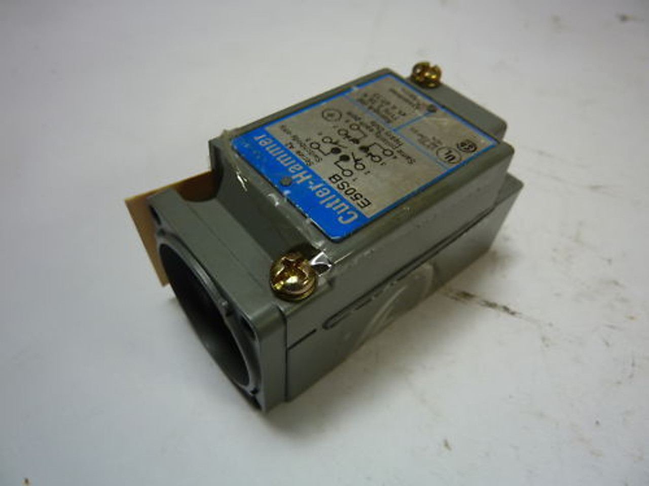 CUTLER-HAMMER E50SB Limit Switch Body ! AS IS !