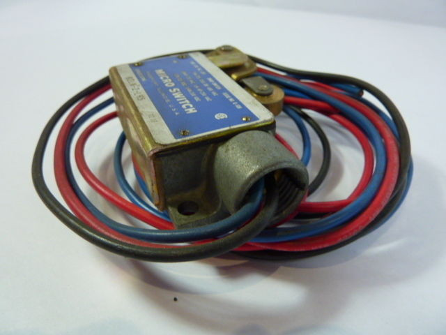Micro Switch BZLN-LH5 (6730) Limit Switch Actuator Pin Plunger USED