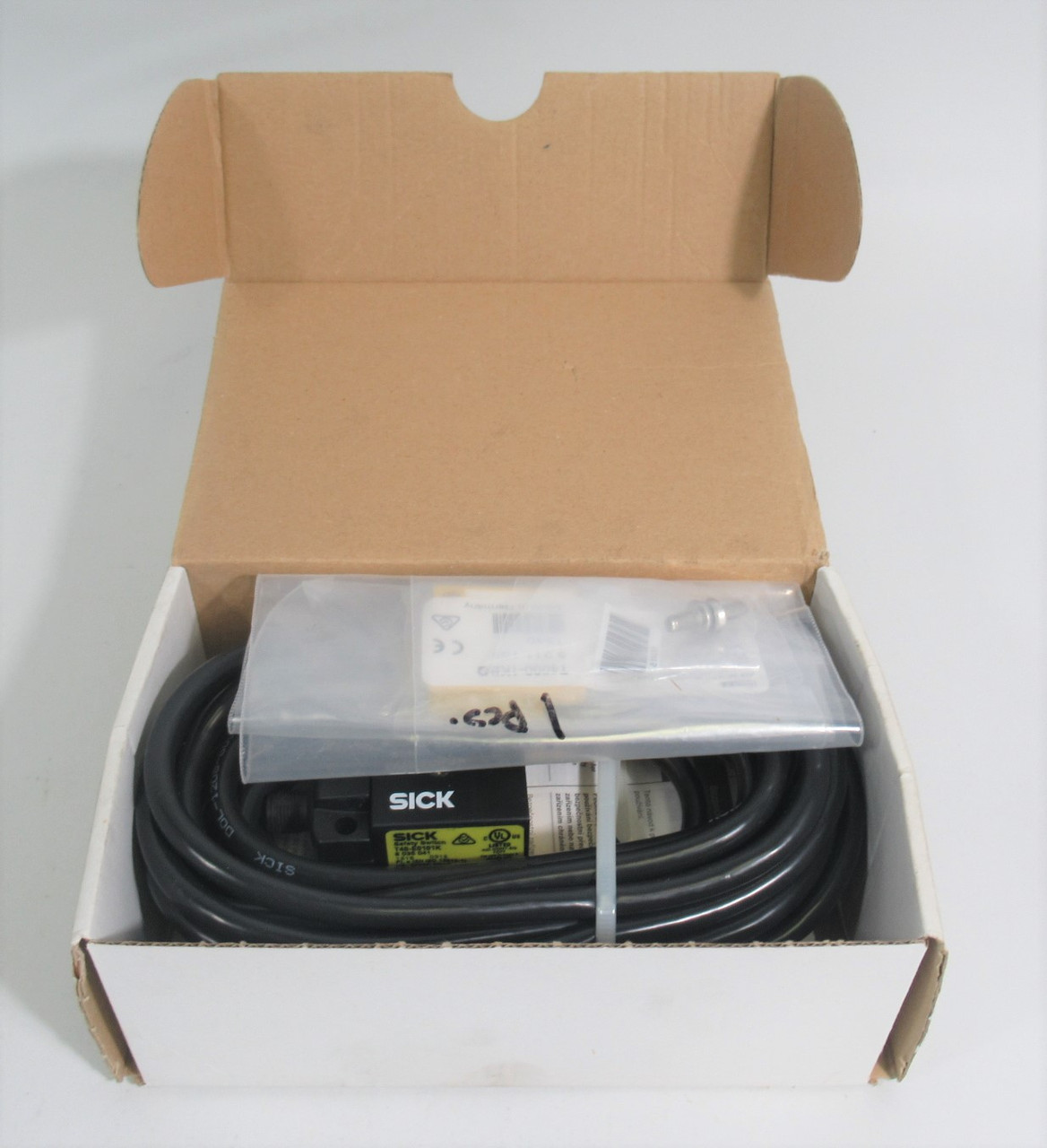 Sick T40-E0101K T400 Direct/RFID Switch Sensor 24V 80MA OPEN BOX New