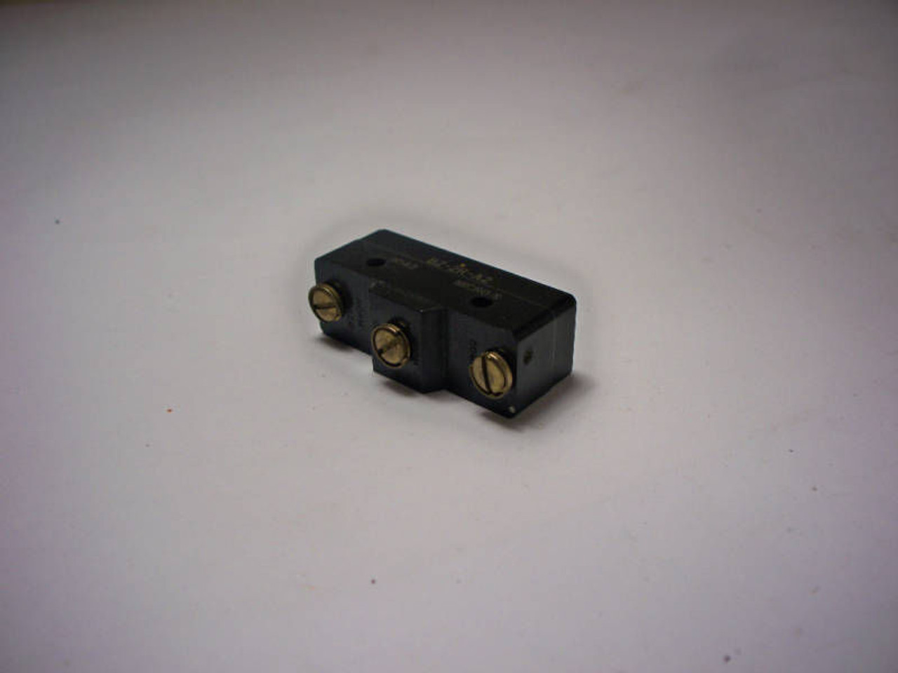 Micro Switch 15 Amp 125VAC Limit Switch BZ-2R-A2USED