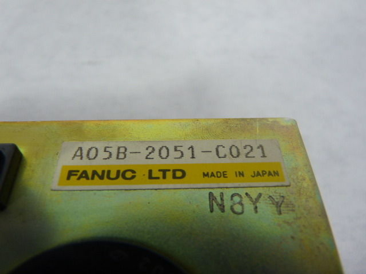 Fanuc A05B-2051-C021 Dual Receptacle 115VAC 5A MISSING RELAY USED