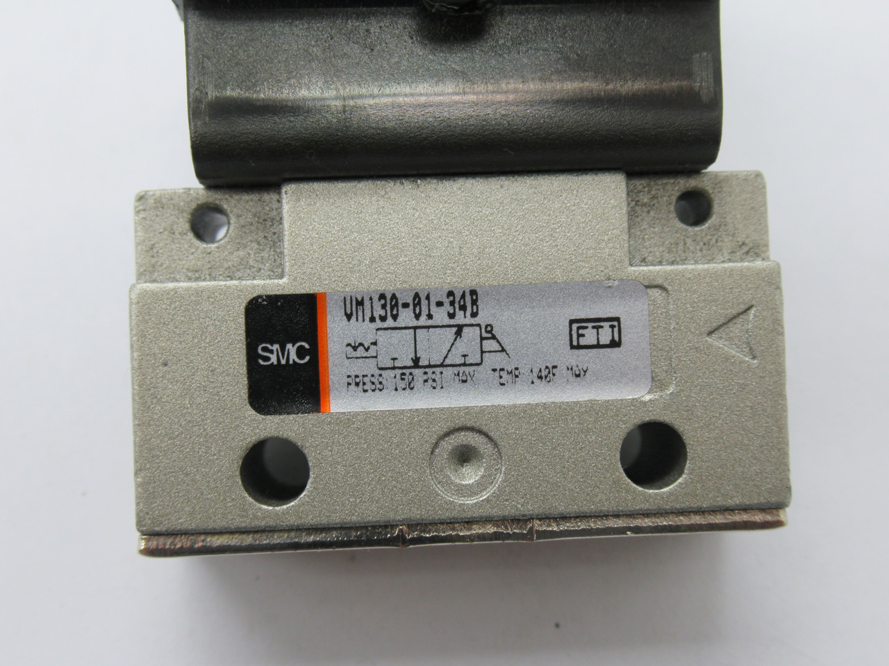 SMC VM130-01-34B Mechanical Valve Twist Selector 2 Position 1/8 NPT USED