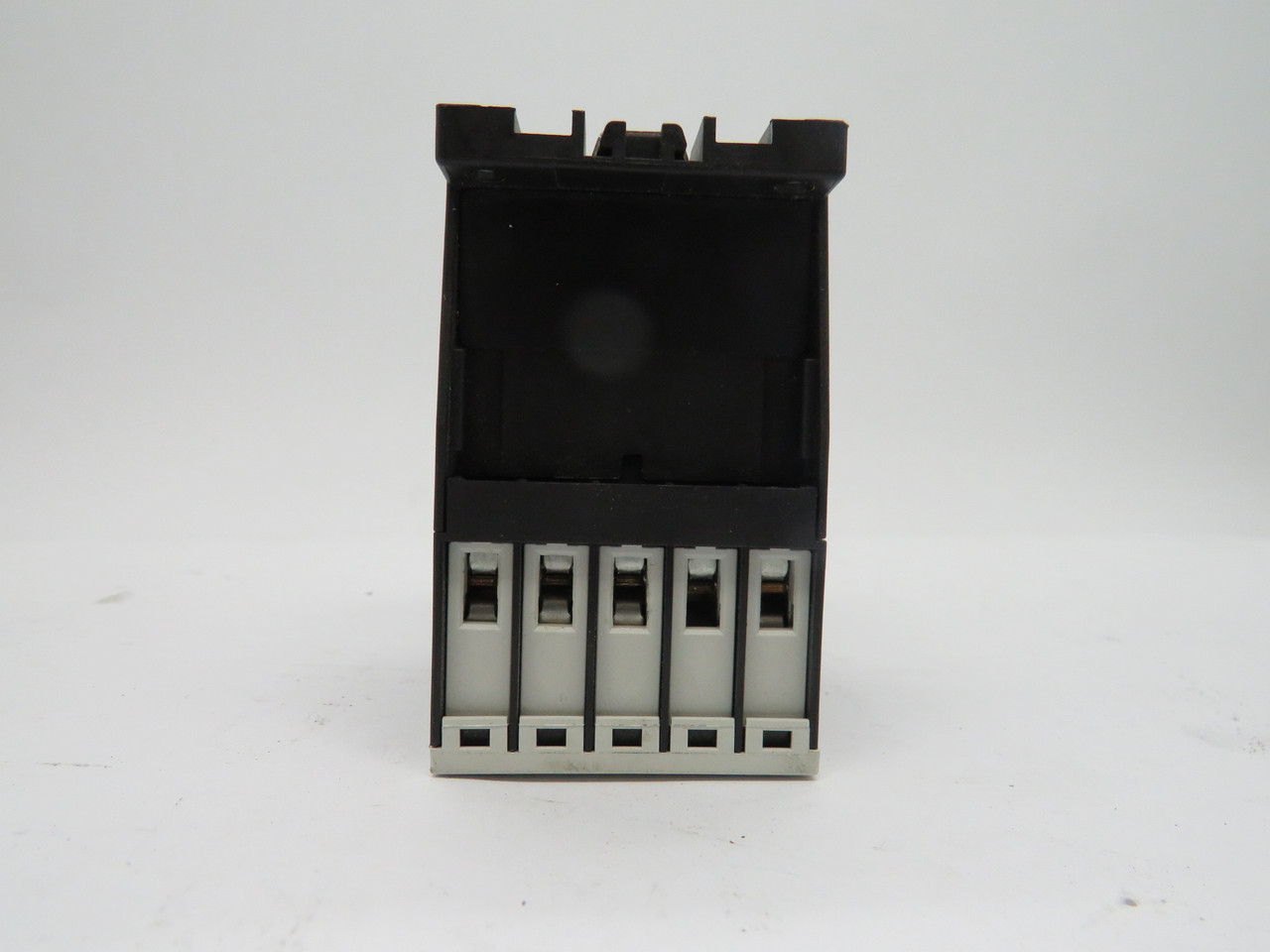 Moeller DILM7-10 Contactor 3-Pole 110/120V 50/60Hz 20A 600VAC USED