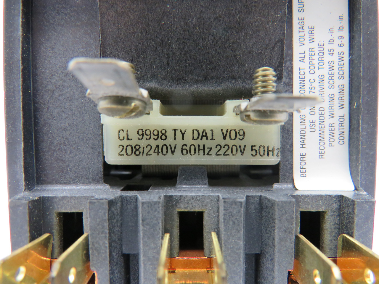 Square D 8910-DPA53 Contactor Series A 250V 62.5A USED