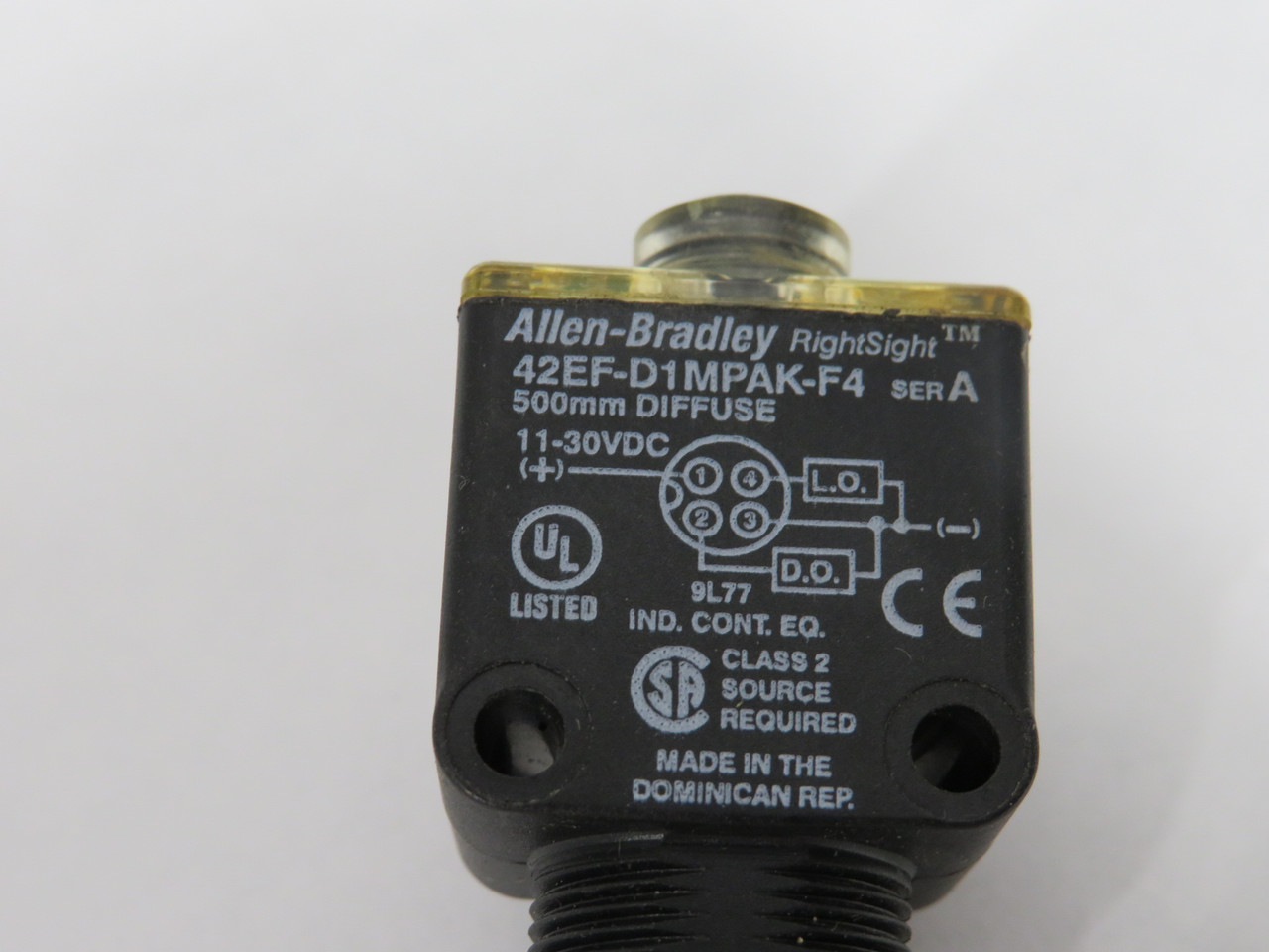 Allen-Bradley 42EF-D1MPAK-F4 Series A Photosensor 11-30VDC 500mm Range 5mA USED