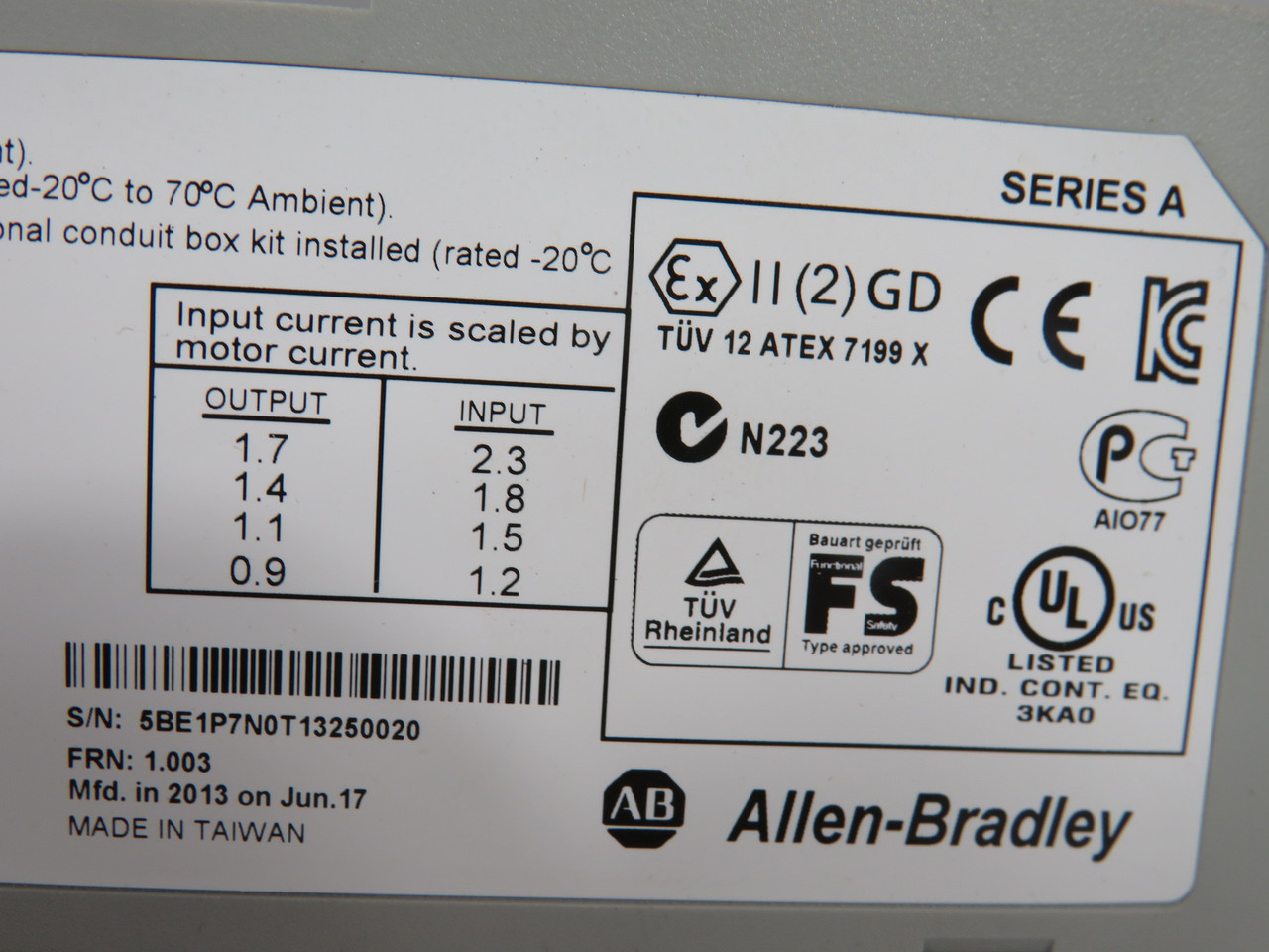 Allen-Bradley 25B-E1P7N104 Series A PowerFlex Drive 1HP *Rusted Contacts* USED