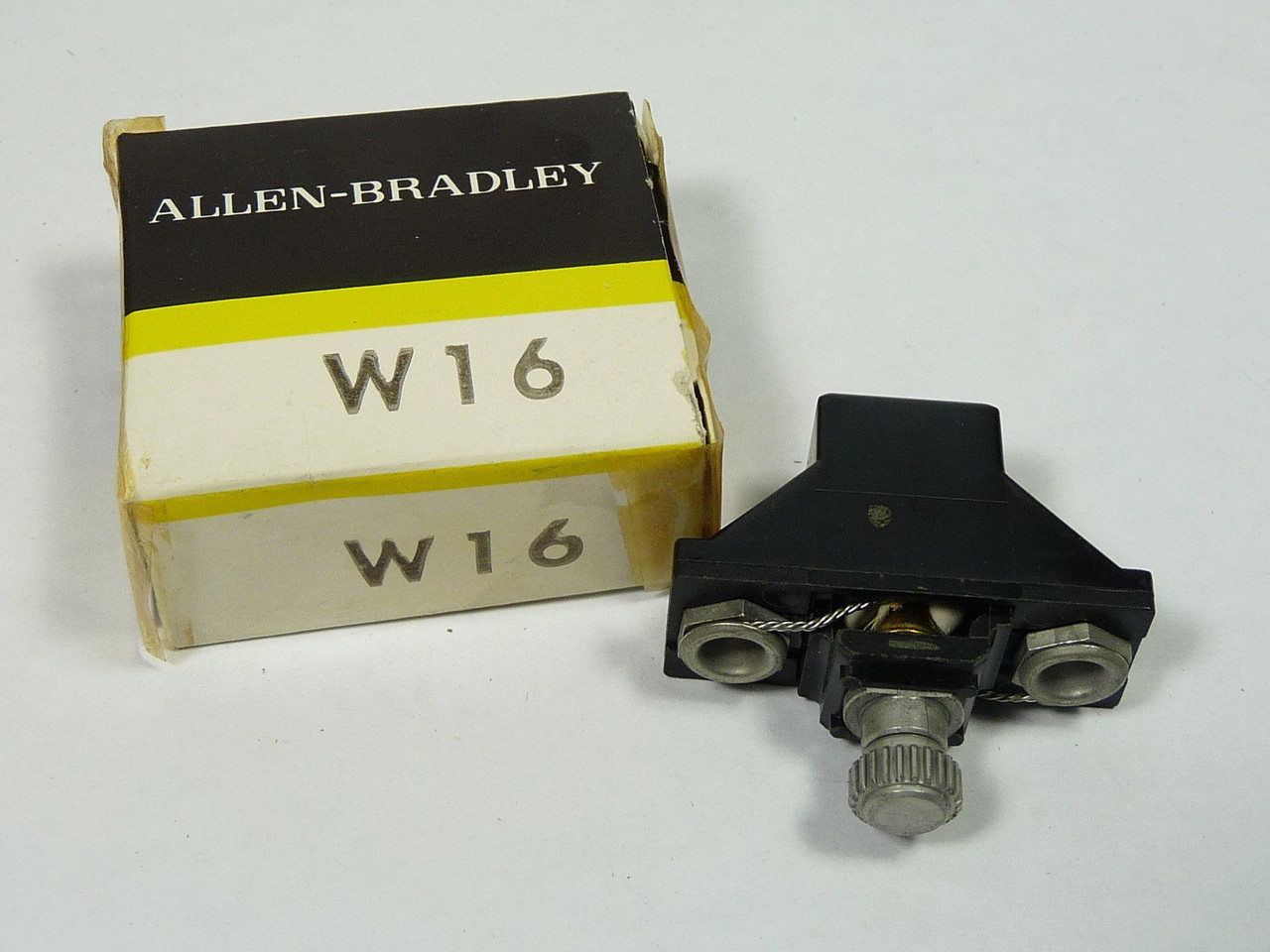 Allen-Bradley W16 Heater Element for Overload Relay ! NEW !