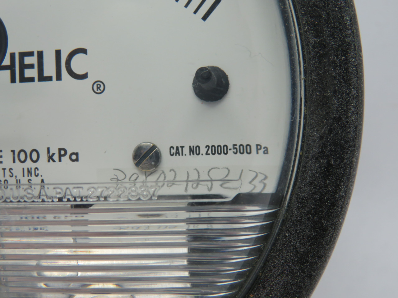 Dwyer 2000-500PA Magnehelic Pressure Gauge 0-500Pa SHELF WEAR NEW