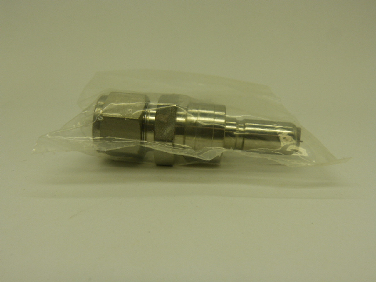 Swagelok SS-QC8-S-810 Quick Connect 1/2" Tube Fitting NWB