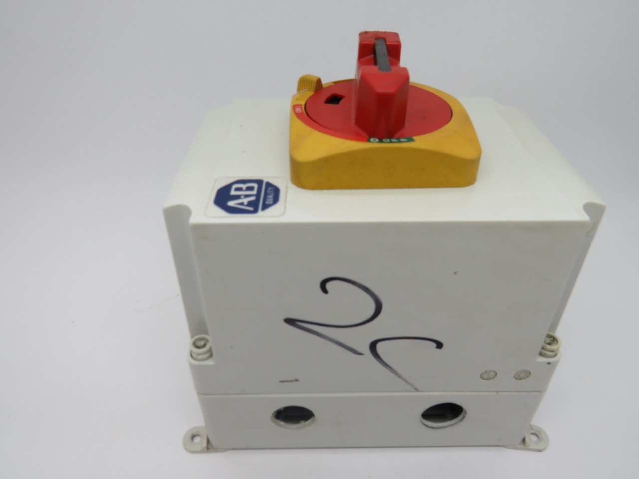 Allen-Bradley 194E-KA20E-PD10 Ser. A Enclosed Switch *Cosmetic Damage* USED