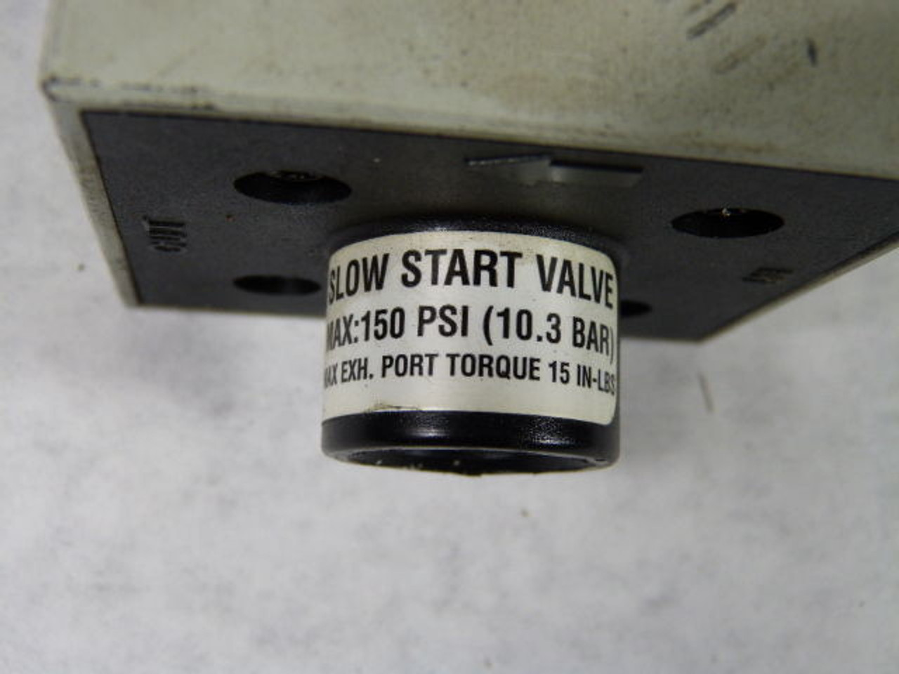 Numatics S-32-44 Slow Start Valve 150 PSI USED