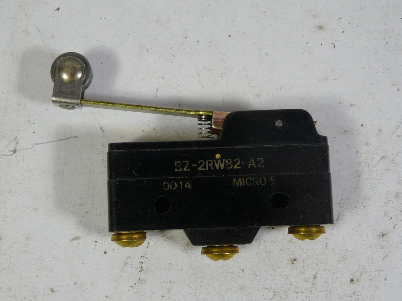 Microswitch BZ-2RW82-A2 Limit Switch USED