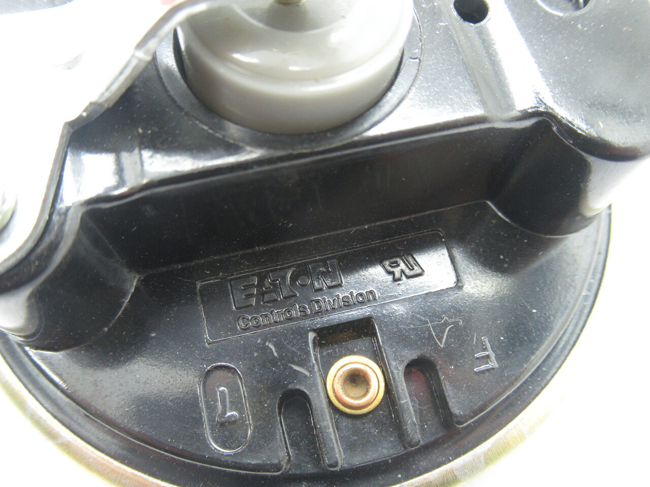 Eaton 738-701-2 Water Level Pressure Switch USED