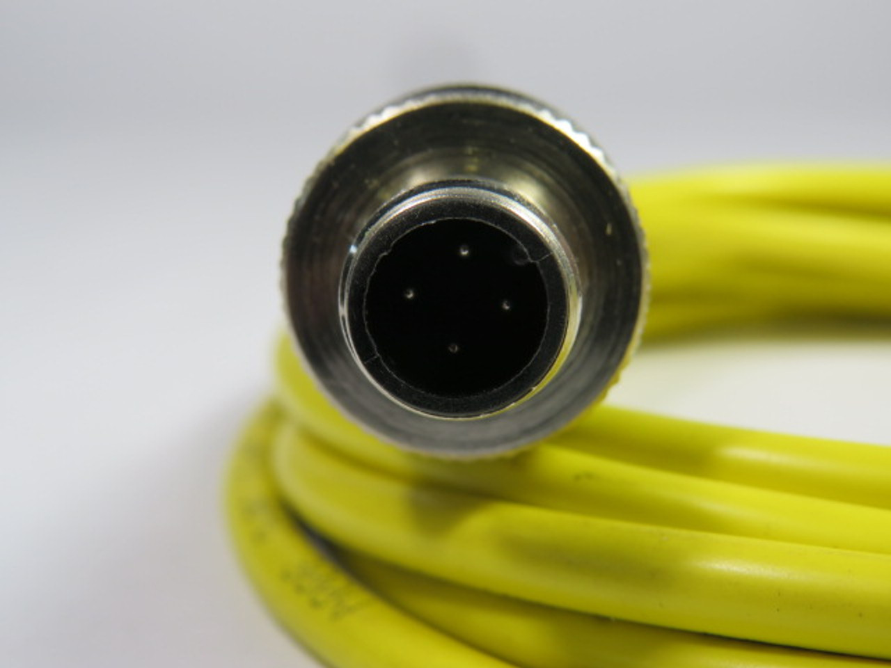 HTM C-FS3TZV075 Connector Cable w/Connector 4A 60VAC USED