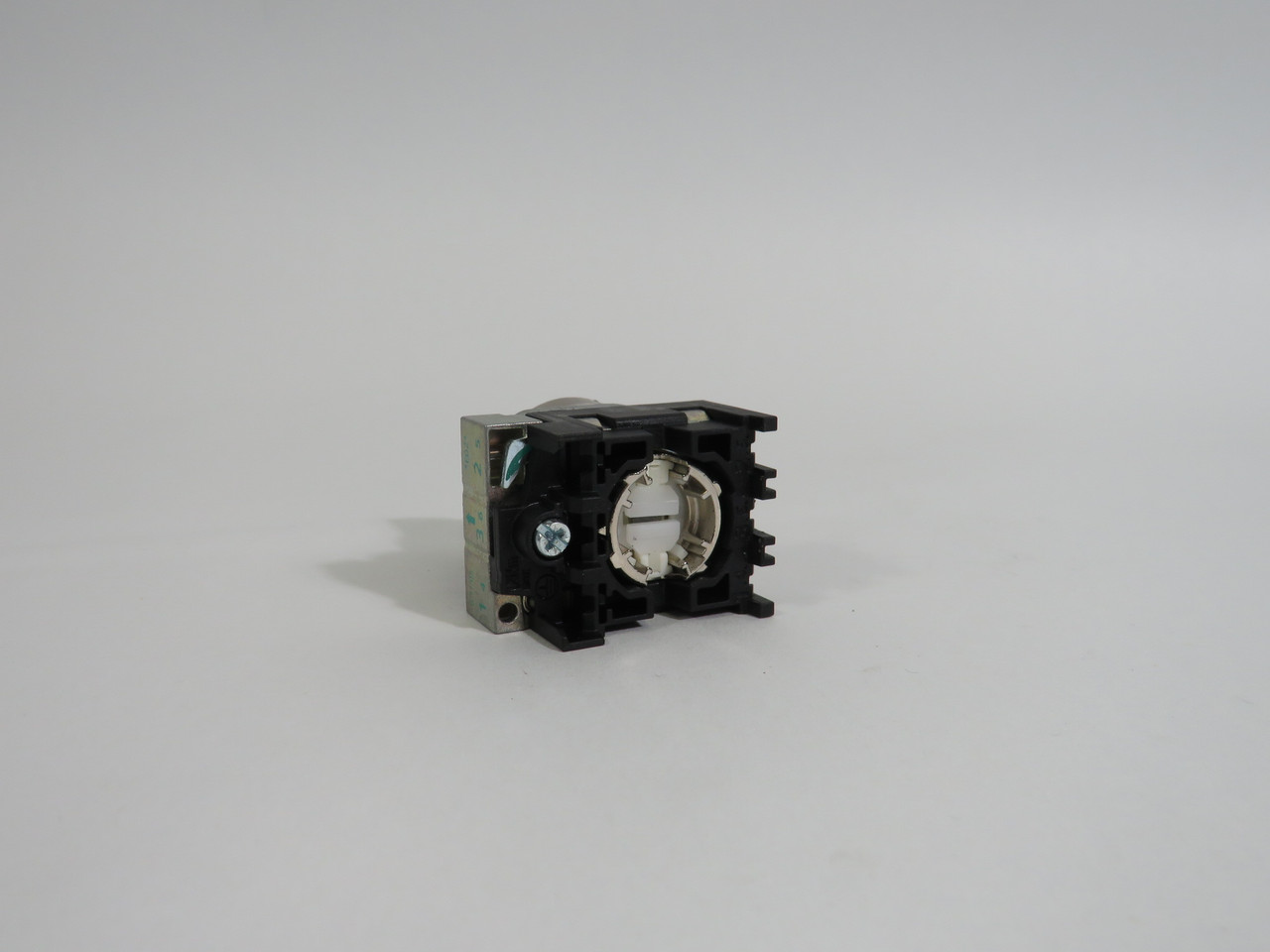 Siemens 3SU11002BF601BA0 Selector Switch 2 Position NO CONTACT BLOCK USED