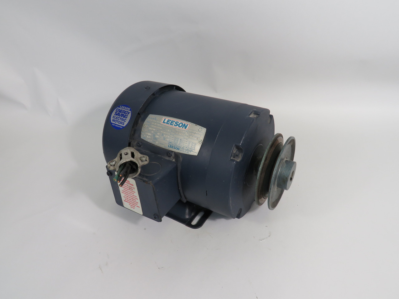 Leeson 1HP 3450/2850RPM 208-230V/460V C56 TEFC 3Ph 60/50HZ C/W Pulley USED