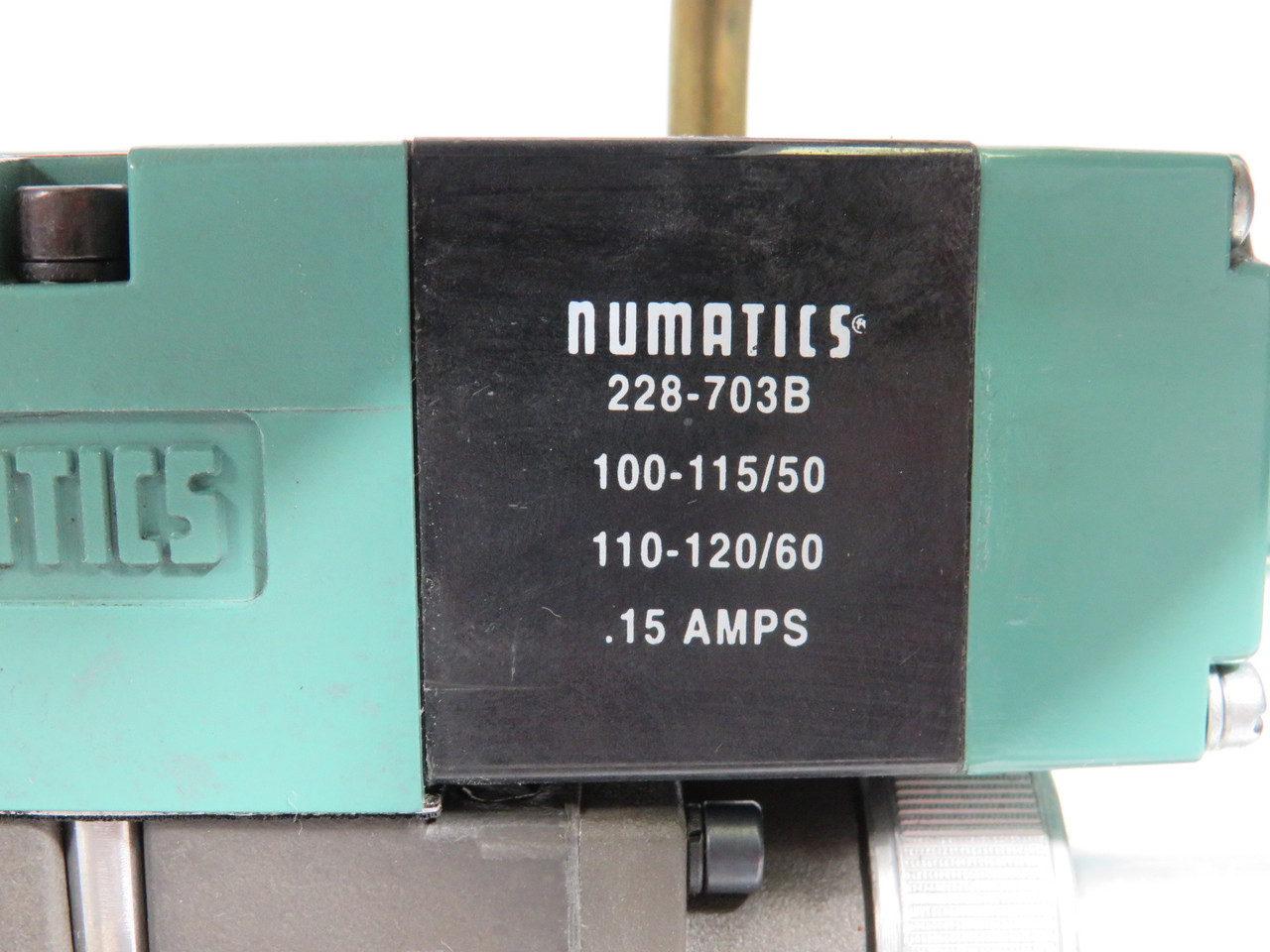 Numatics 081SA400K000030 Solenoid Pneumatic Valve Assembly 120V 50/60HZ USED