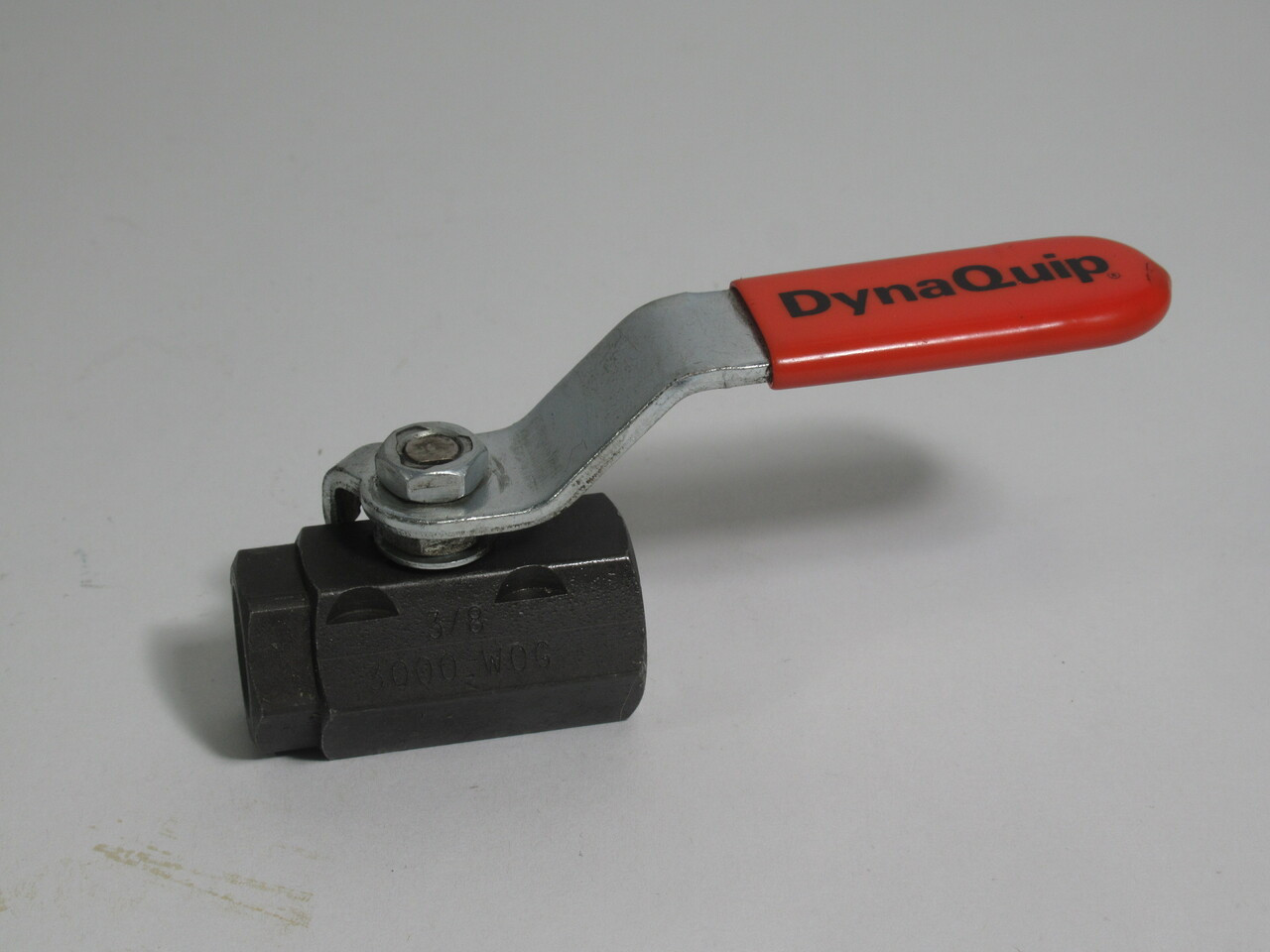 DynaQuip VLE2.NK3/8 Ball Valve 3/8" 150 Psi Wsp 3000 WOG USED