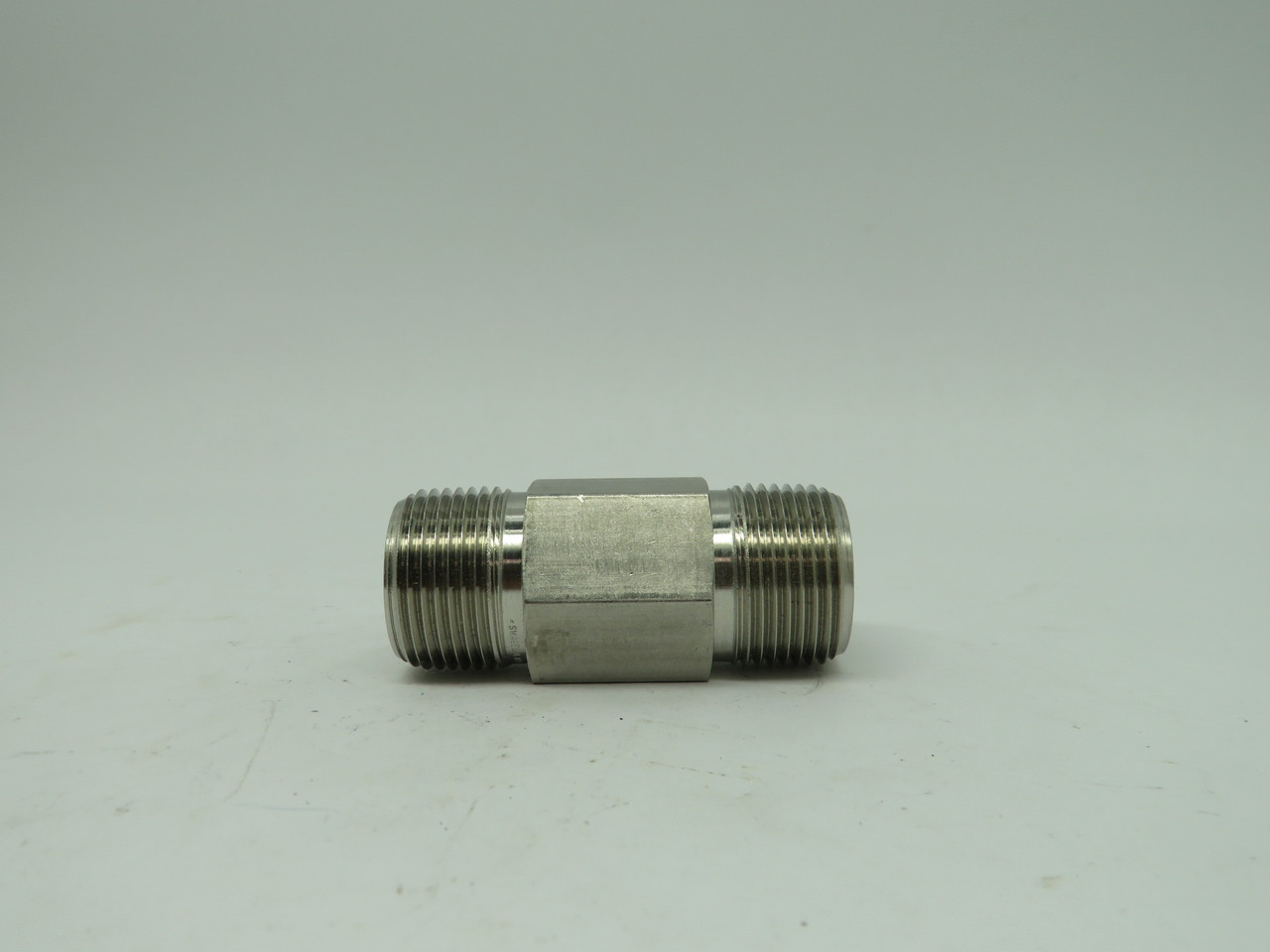 Swagelok SS-12-HN Stainless Steel Pipe Fitting Hex Nipple 3/4" Male NPT USED