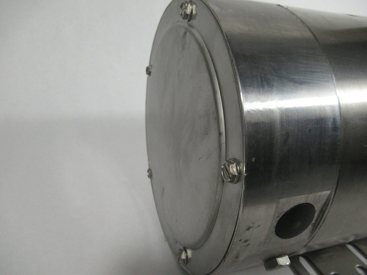Leeson CZ6K17VK1B 1HP 1725RPM 115V 56HC TENV 1Ph 9/10.4A 60Hz NOP