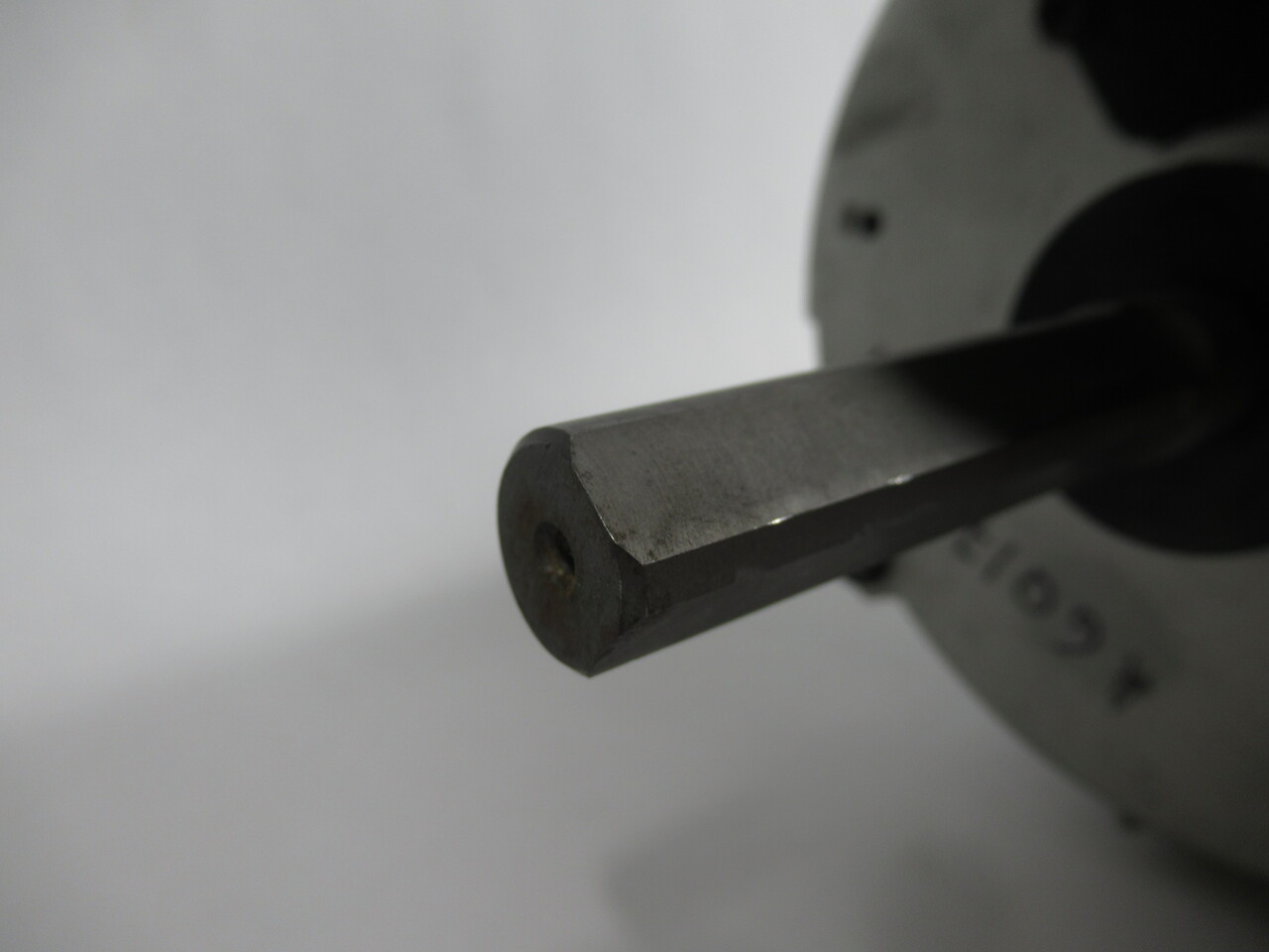 Century 7-164892-01 1.0HP 850RPM 575V L56Y 3Ph 1.6A 60Hz USED