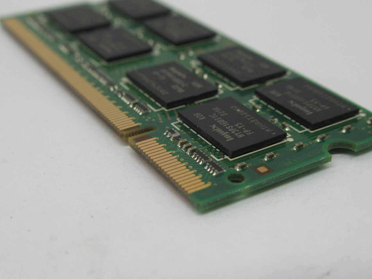 Hynix HYMP125S64CP8-Y5 AB SDRam Memory Module 2GB 667MHz USED