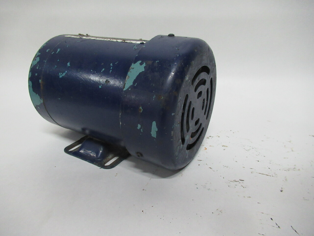 Leeson 1HP 1725/1425RPM 575V TEFC 3Ph 1.4/1.5A 60/50Hz USED