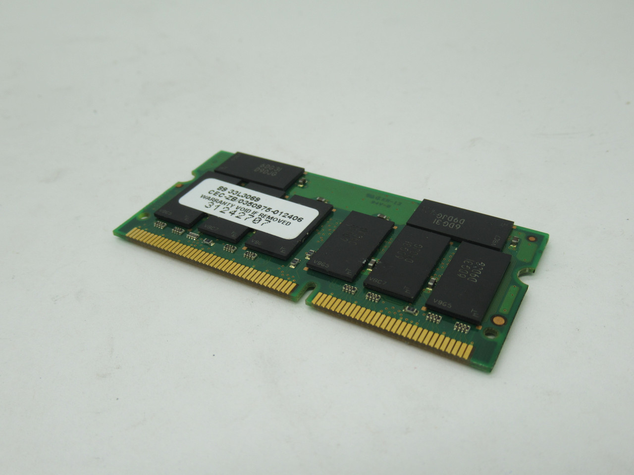 Micron MT16LSDF3264HY-13EG4 SDRam Memory Module 256MB 133MHz USED