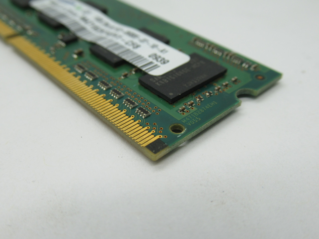 Samsung M471B2874EH1-CF8 SDRam Memory Module 1GB USED