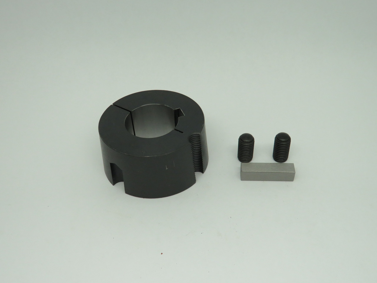 Tsubaki 3020-2 Taper Lock Bushing 4-1/4" OD 2" Bore 2" L USED