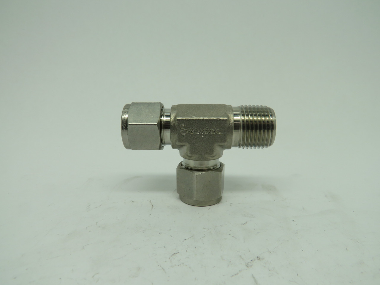 Swagelok SS-810-3-8TTM Tube Fitting Male Branch Tee 1/2" Tube ODx1/2" Male USED