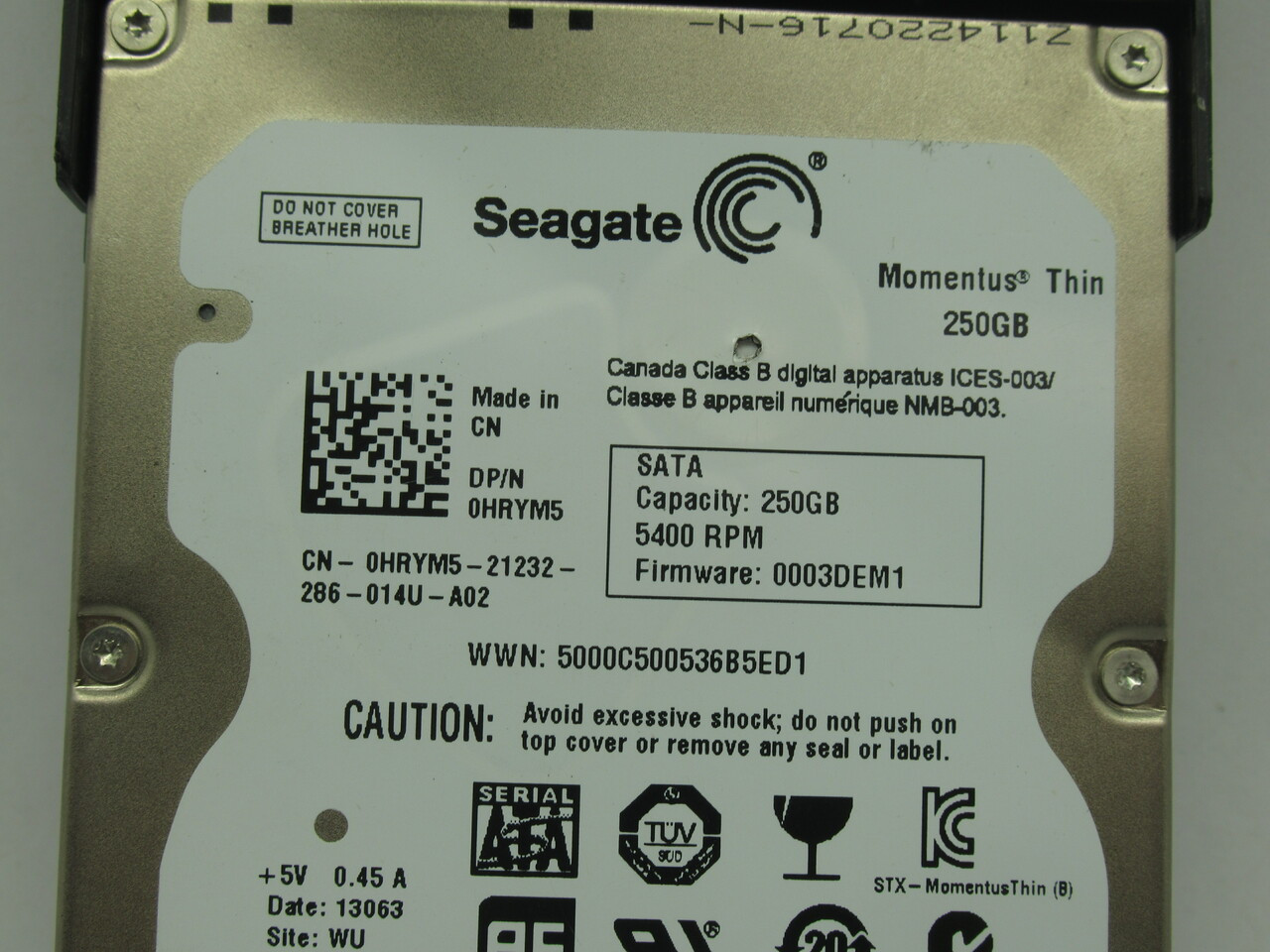 Seagate ST250LT003 Internal Hard Drive Momentus Thin 250GB FW: 0003DEM1 USED