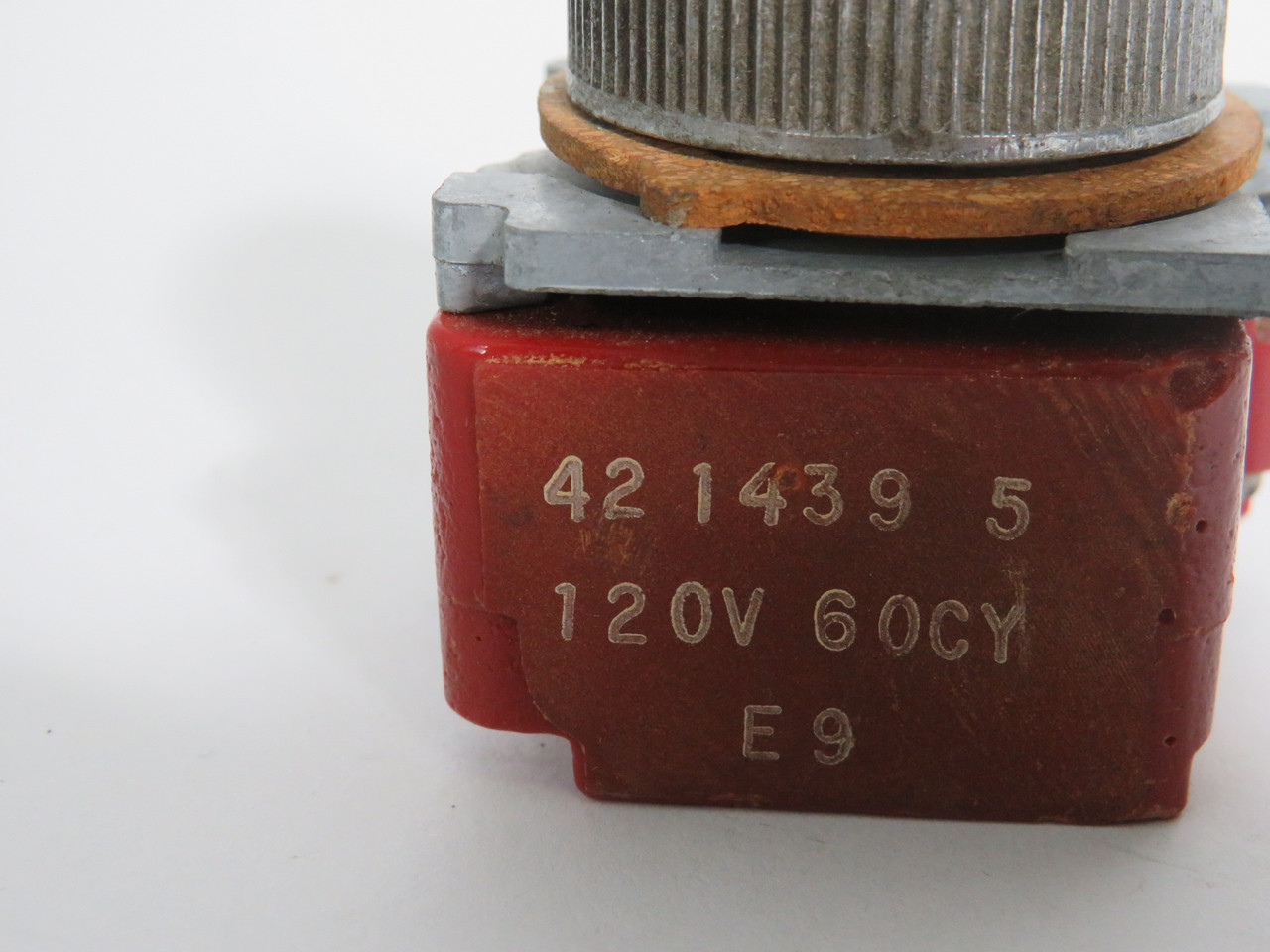 Cutler-Hammer Red Vintage Domed Pilot Light 120V@60Hz *Cosmetic Chips* USED