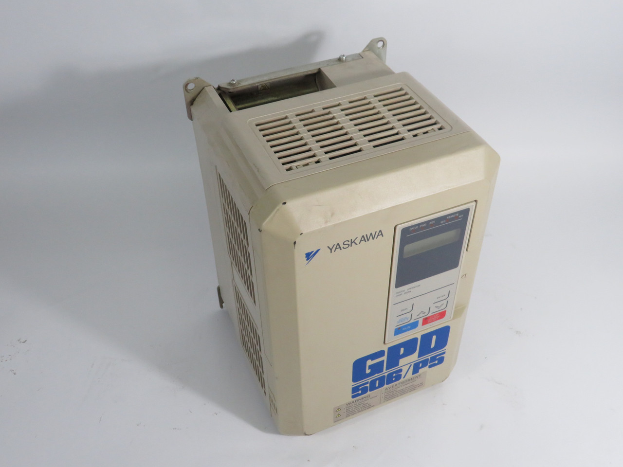 Yaskawa CIMR-P5M55P5 AC Drive 3Ph 0-600V 11A 0-400Hz 55P51F AS IS