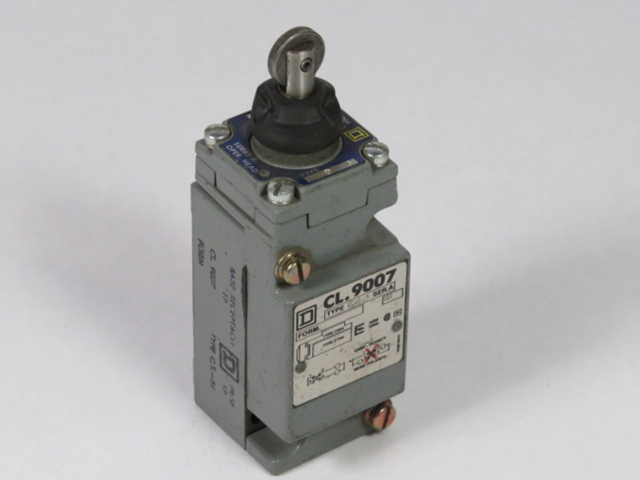 Square D 9007-C54D Limit Switch 10 Amp 600V USED