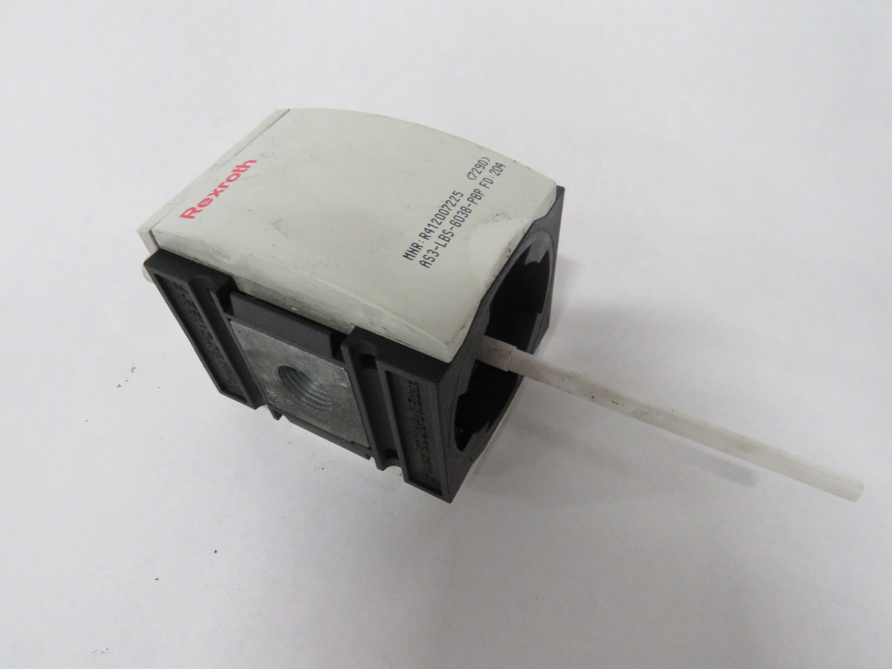 Rexroth R412007225 Pneumatic Air Filter Regulator Tmax50C AS IS