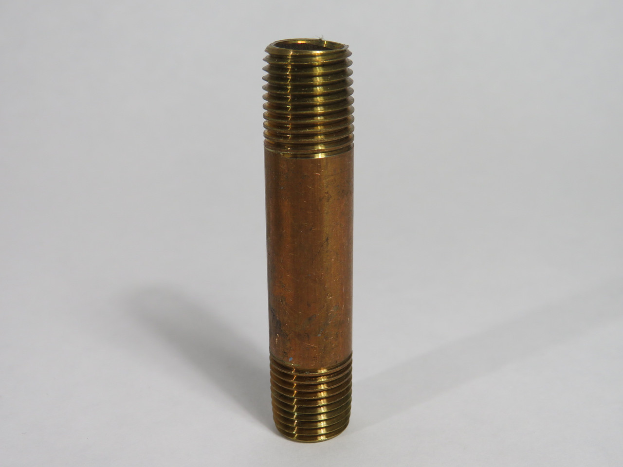 Generic Brass Pipe Nipple 1/4" NPT 2-1/2" Length Lot of 8 SHELF WEAR NOP