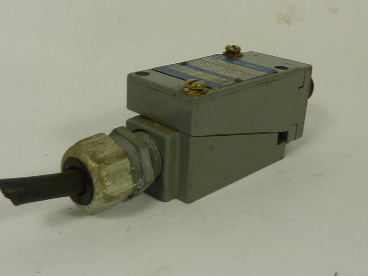 Square D 9007 Limit Switch B54J USED