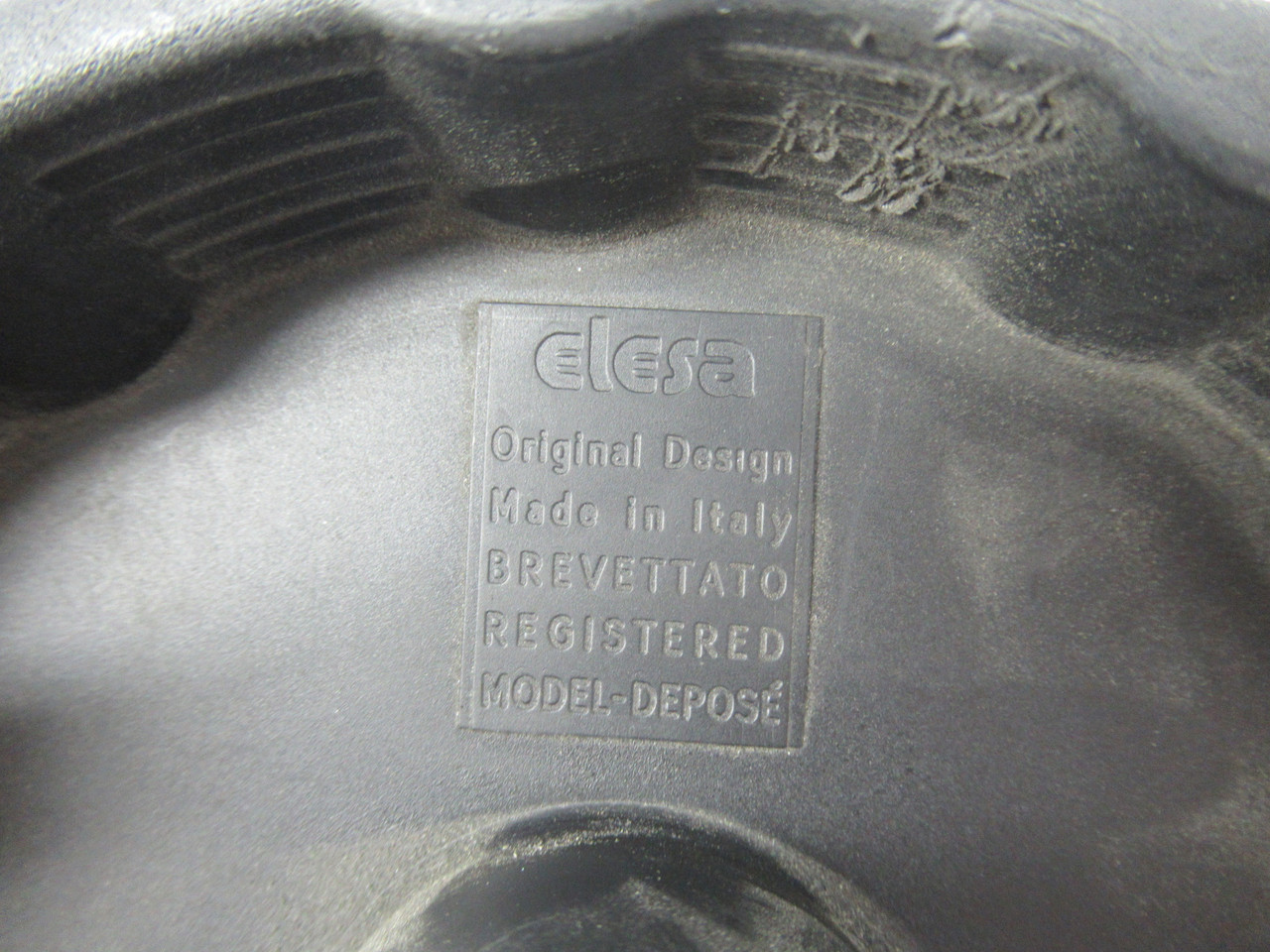Elesa 972711-R Solid Handwheel 125mm VDS.125+IR A-3/8 USED