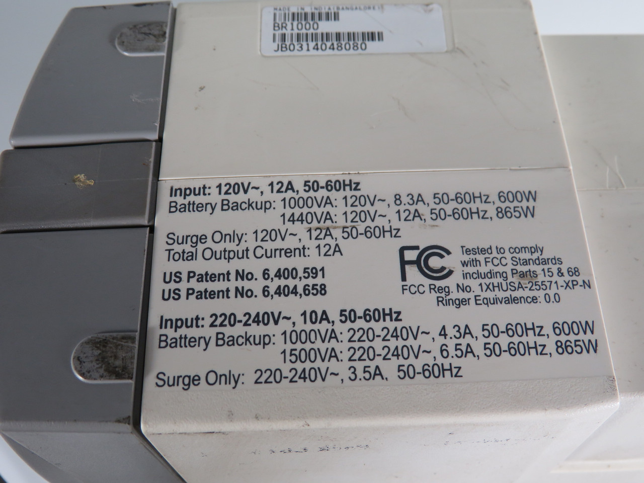 APC BR1000 Uninterruptible Power Supply 120V 865W 50/60HZ USED