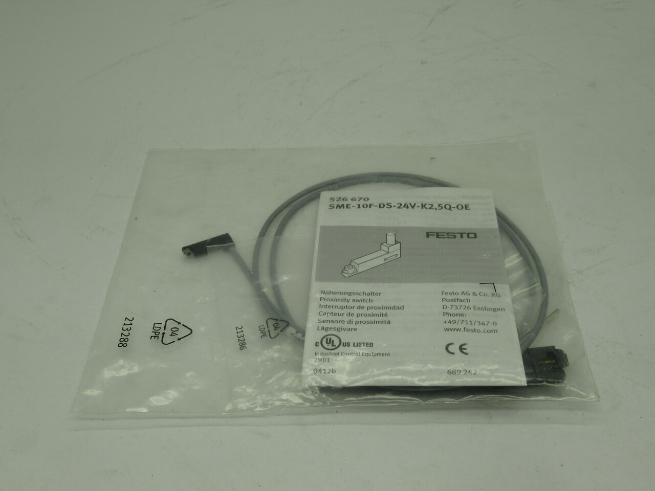 Festo 526670 SME-10F-DS-24V-K2.5Q-OE Proximity Switch 10-30V 50mA NWB