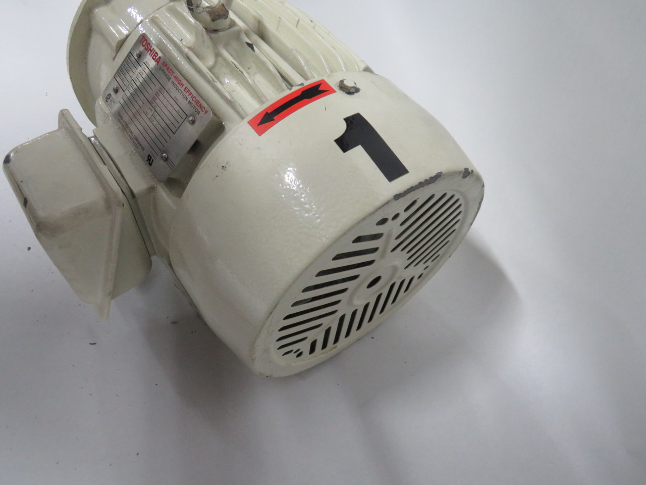 Toshiba 3HP 1735RPM 575V 182TC TEFC 3Ph 3.1A 60Hz USED