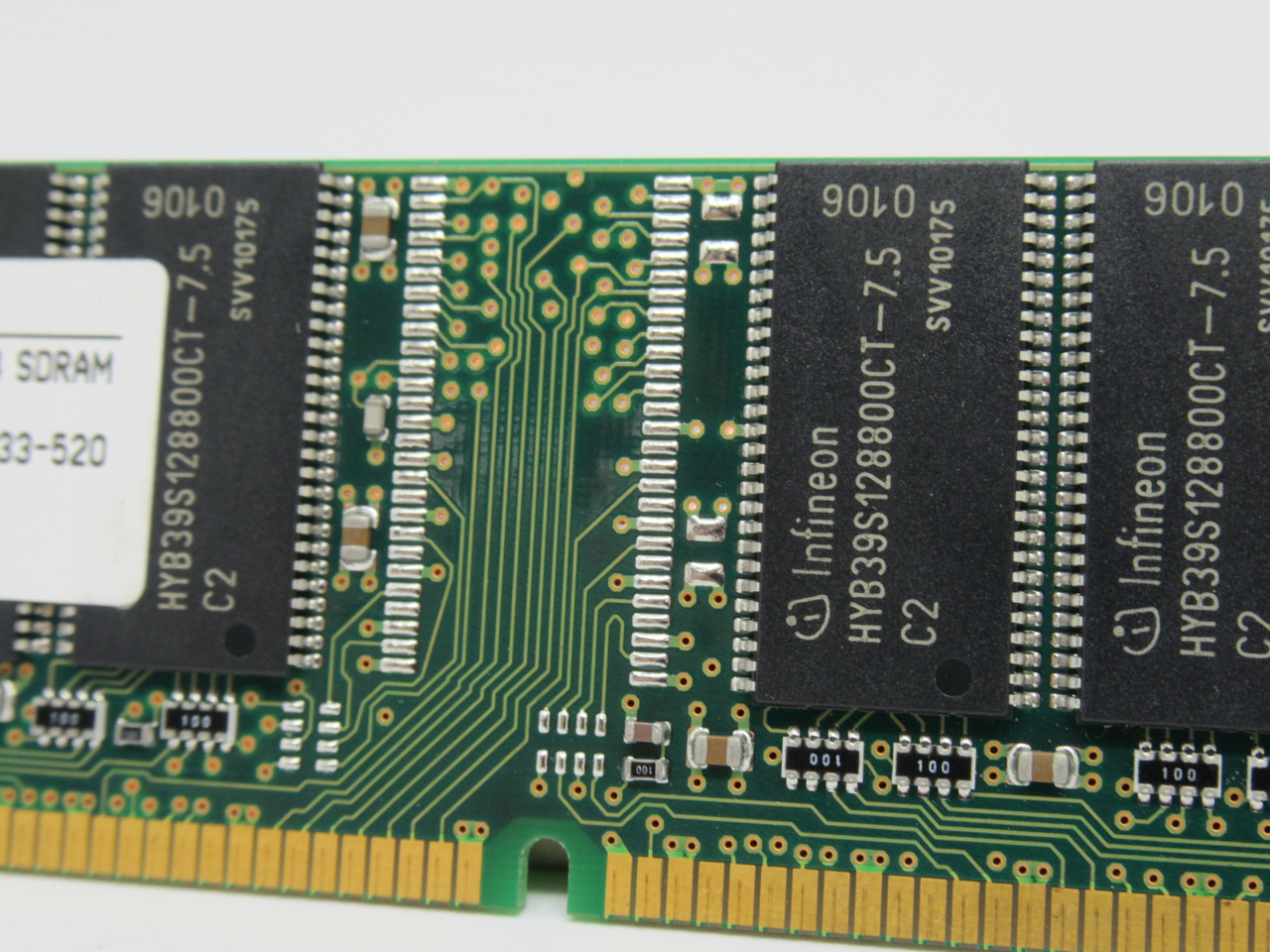 Infineon HYS64V16300GU-7.5-C2 SDRam Memory Module 128MB 133MHz USED