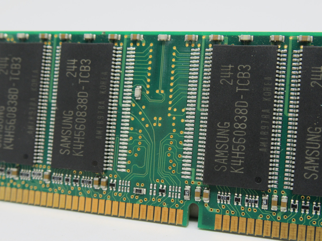 Samsung M368L3223DTM-CB3 SDRam Memory Module 256MB USED