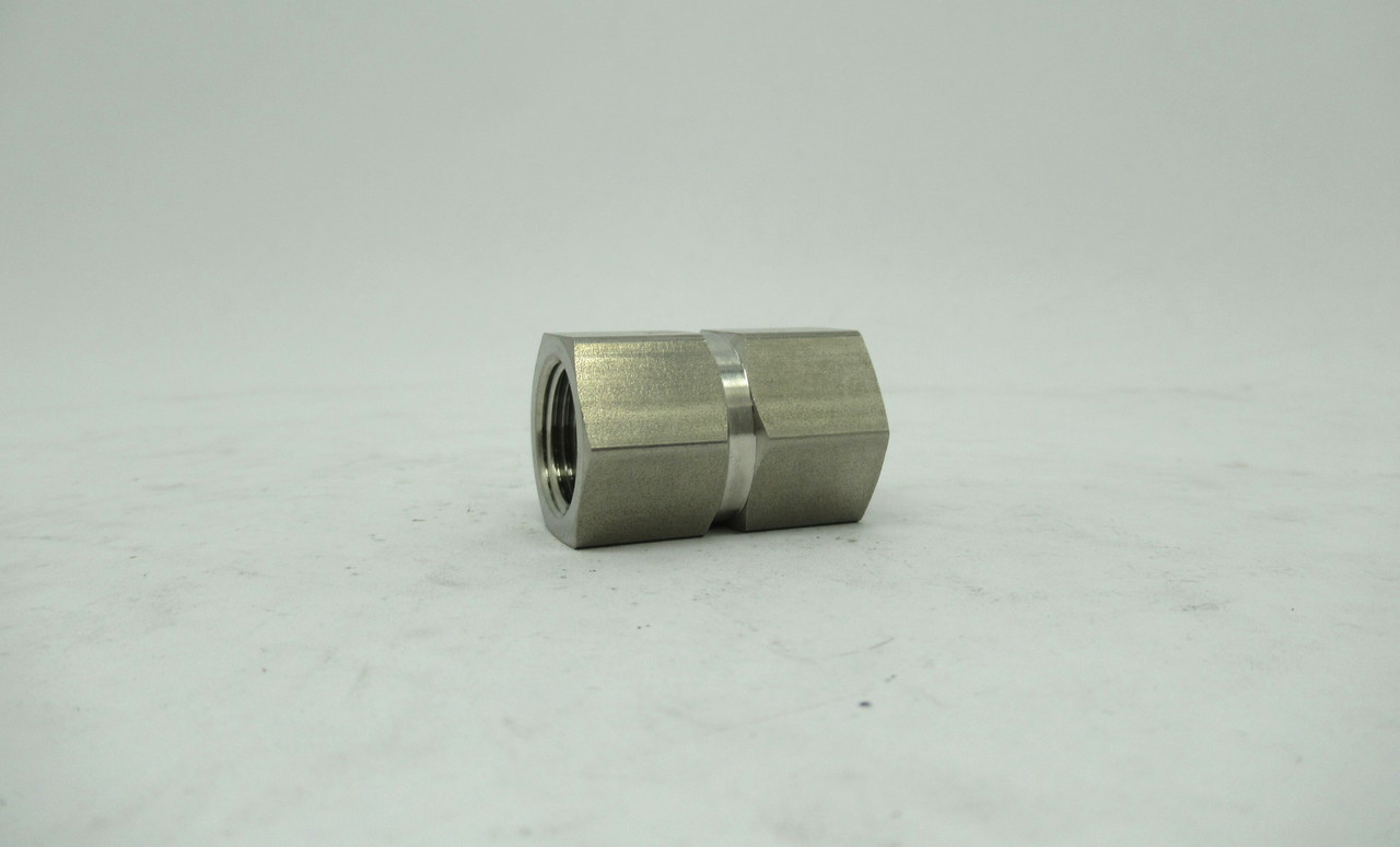 Swagelok SS-6-HRCG-4 Pipe Fitting 3/8" Female NPT x 1/4" Female NPT NOP