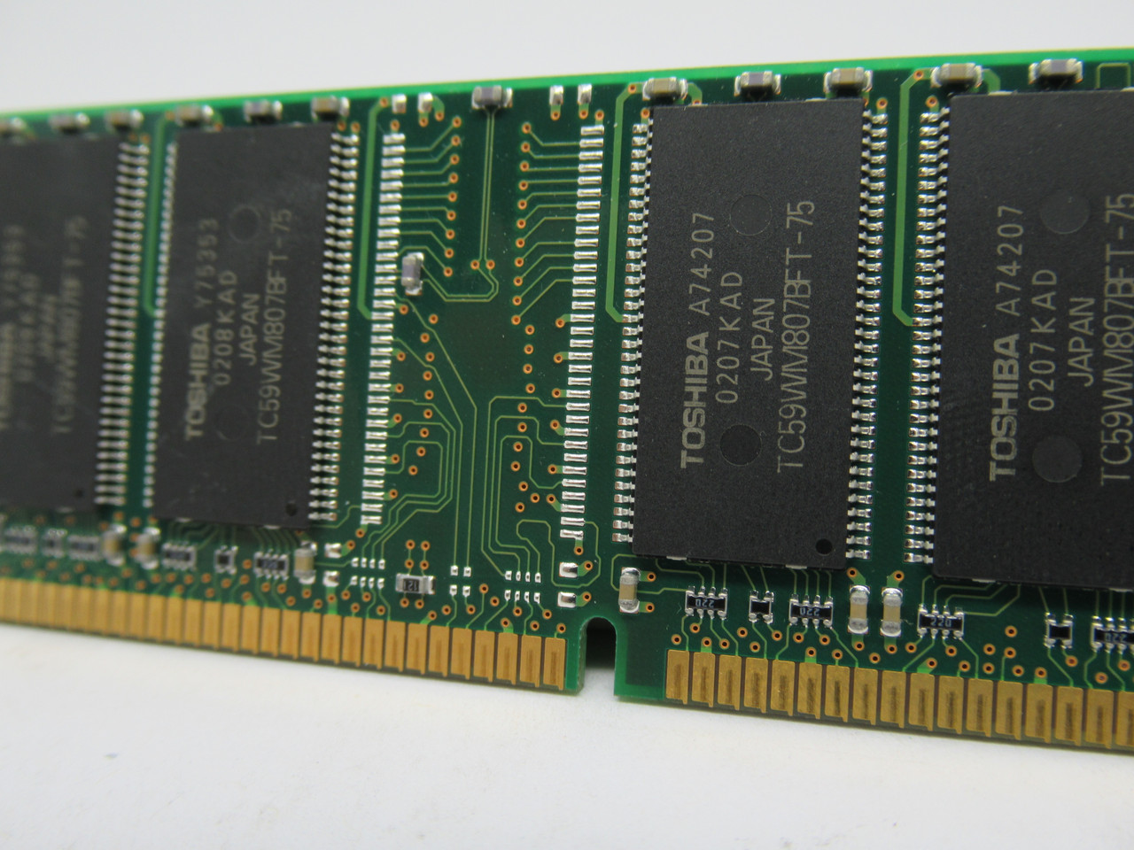 Toshiba THMD25N11B75 SDRam Memory Module 256MB 400MHz USED