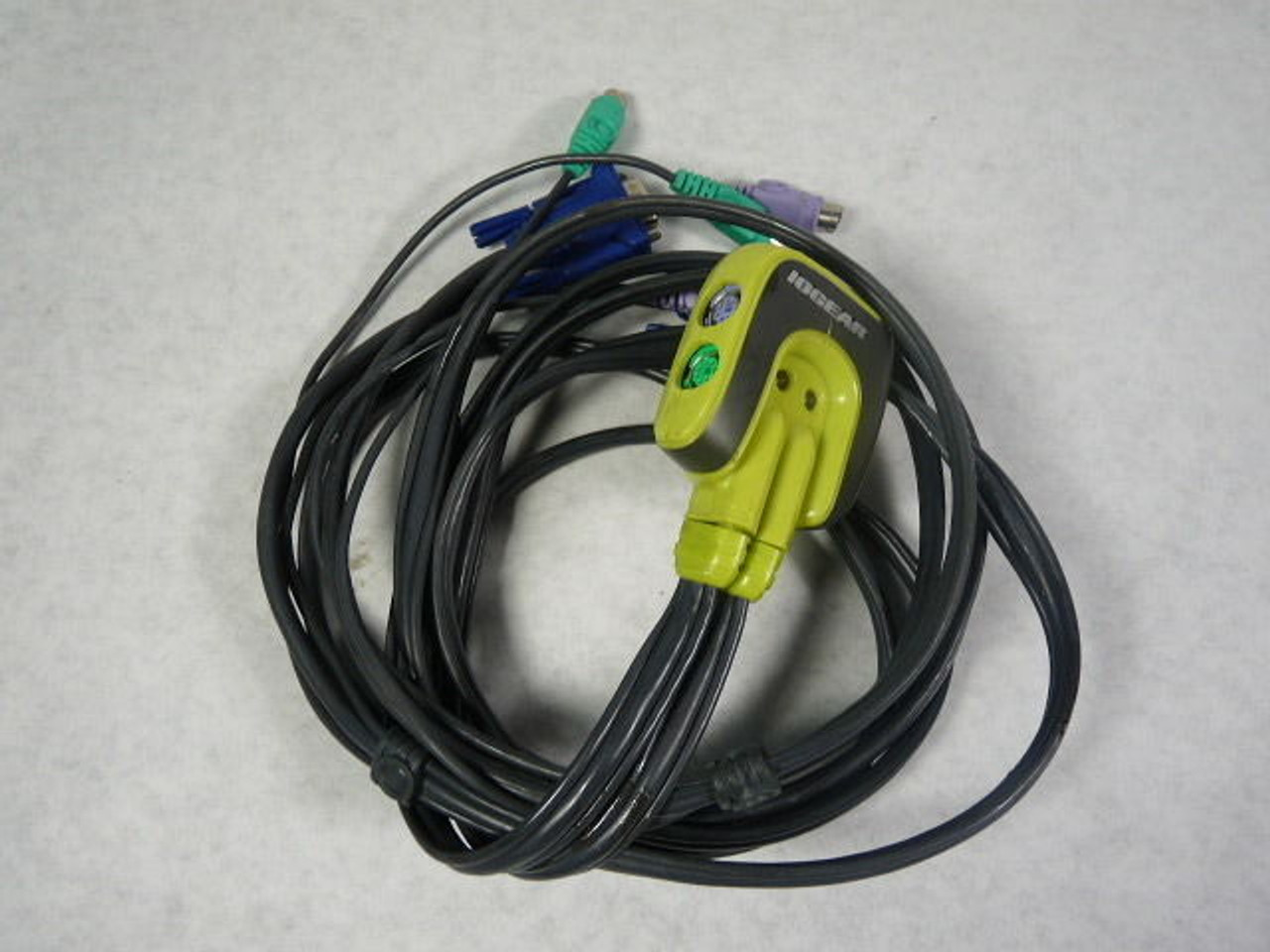 IO Gear GCS62 Mini View KVM Switch /w Cable 6ft USED