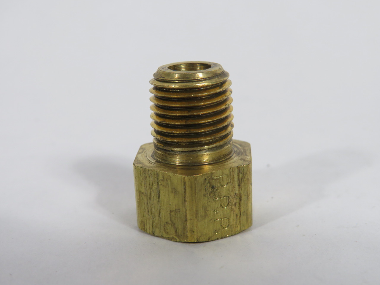 Parker 664FHD-6-4 Brass Adapter 45° Female Flare 3/8" Tube 1/4" NPT USED